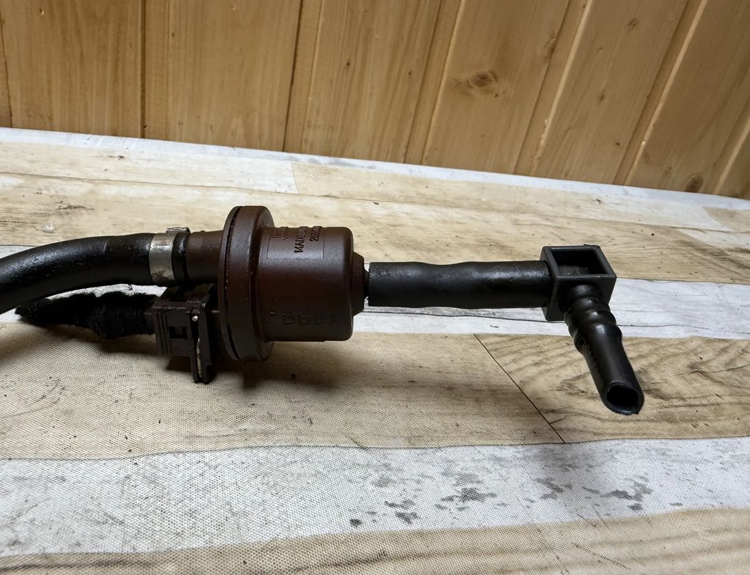 PEUGEOT 207 1 generation (2006-2009) Вакуумный клапан 2580008B 31547037