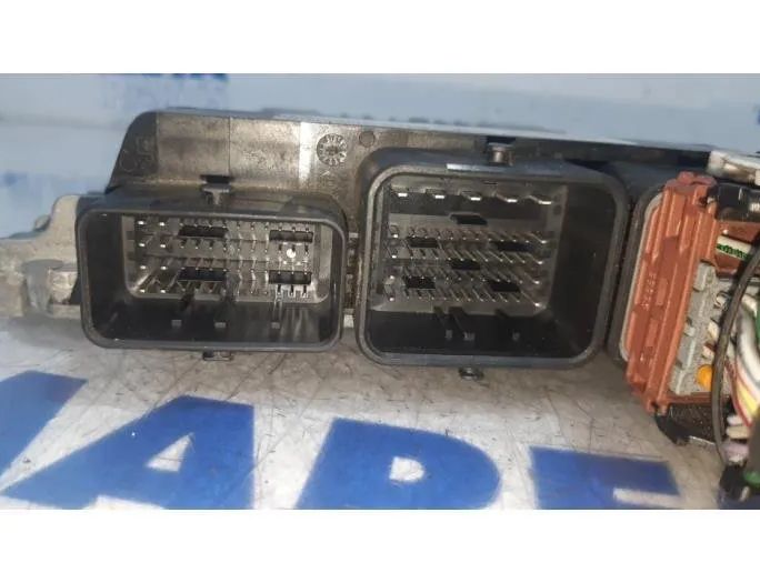 CITROËN C4 Picasso 2 generation (2013-2018) Блок управления двигателем 9806687980,1611428080,9666681180,A2C32427600,9801695280,9807502980,36448900,9804127280,9800630080,1612375780,180123008,1610104480 26874823