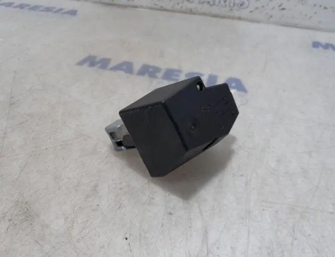 CITROËN C4 Picasso 2 generation (2013-2018) Блок управления двигателем 9666681180,9807502980,36448900,9806066880,9804127280,9815905380,9800630080,9814247280,100742937005,S180123008C,1610104480,1610454780,22661F,A01IAA,1677629380,1657646380,980406748002,BSIN0500,E1095295,20868925,A000O9 26874829