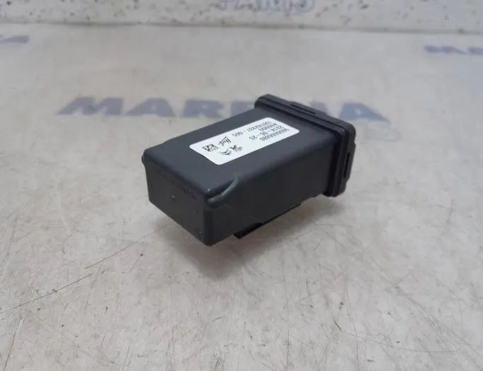 CITROËN C4 Picasso 2 generation (2013-2018) Блок управления двигателем 9666681180,9807502980,36448900,9806066880,9804127280,9815905380,9800630080,9814247280,100742937005,S180123008C,1610104480,1610454780,22661F,A01IAA,1677629380,1657646380,980406748002,BSIN0500,E1095295,20868925,A000O9 26874829