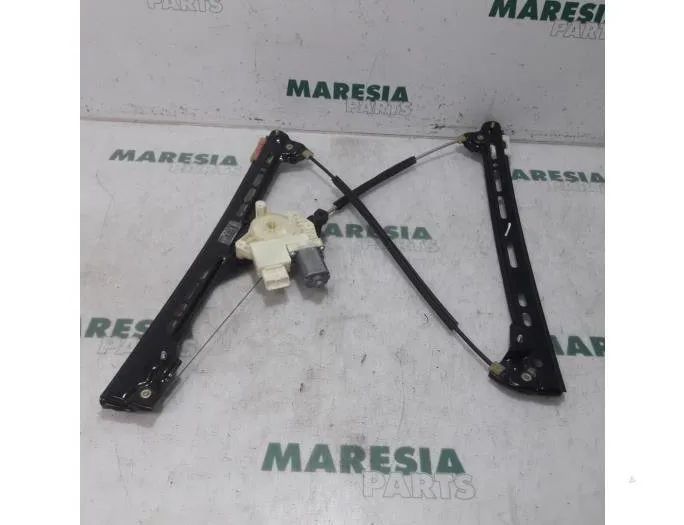 CITROËN C4 Picasso 2 generation (2013-2018) Стеклоподъемник передней правой двери 9675924680,9675288880,9826076280 27342660