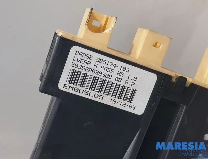 PEUGEOT 307 1 generation (2001-2008) Стеклоподъемник передней правой двери 9222J9,1629055580,503620090308 27346055