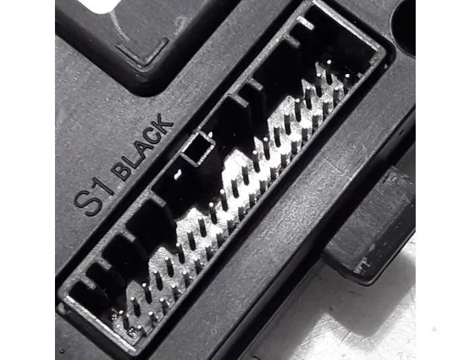 RENAULT Clio 4 generation (2012-2020) Блок керування двигуном ECU 231A04433R,237102747R,237102748R,0281019148,1039S57788 27825242