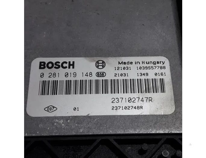 RENAULT Clio 4 generation (2012-2020) Блок керування двигуном ECU 231A04433R,237102747R,237102748R,0281019148,1039S57788 27825242