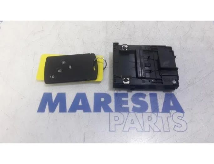 RENAULT Megane 3 generation (2008-2020) Блок управления двигателем 285909828R,237101495R,487004399R,A2C53185186,237104833R,S180153110,S180152505,842934983,EQ160800,284B18225R,S180180060A2C5321,243800013R 27826130