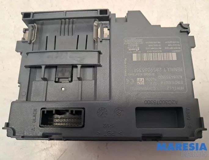 RENAULT Clio 4 generation (2012-2020) Блок керування двигуном ECU 487004399R,7701209427,8200604932,251503211R,251506978R,A2C84331300,285906535R,237103353R,237104736R,284B11867R,237103352R,8200589080,805640003R,285975016R,285974809R,285901934R 28718275