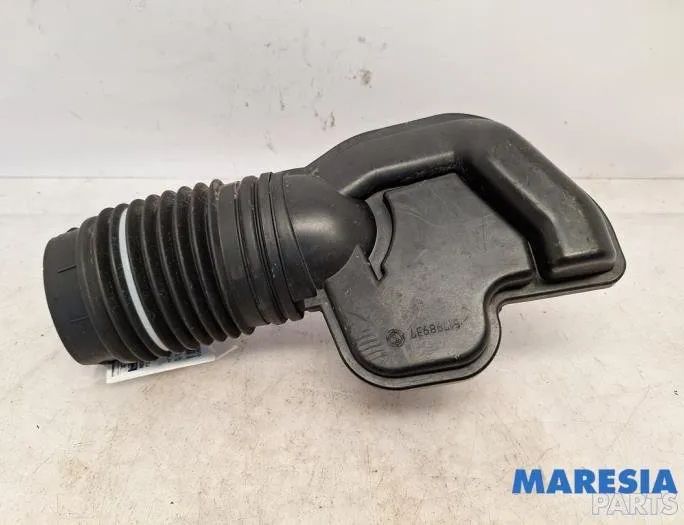 FIAT 500 Peugeot 208 (2012-2015) Передній випускний бак 51806860,0051806860 31877575