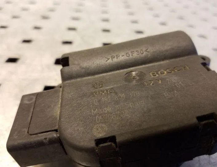 VOLKSWAGEN Passat Variant 1 generation (2010-2024) Клапаны управления внутренним подогревом 0132801370 26131590
