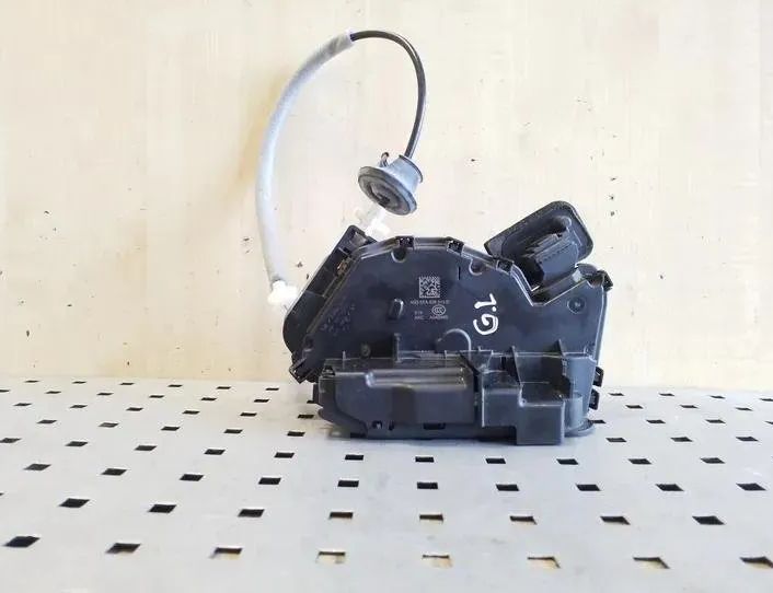 SKODA Superb 3 generation (2015-2023) Замок лівих задніх дверей A5D5TA839015D,5TA839015D 26226761