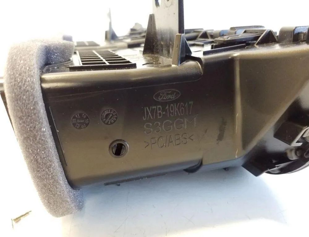 FORD Kuga 2 generation (2013-2020) Вентиляційні отвори центральної консолі JX7B19K617 32154317