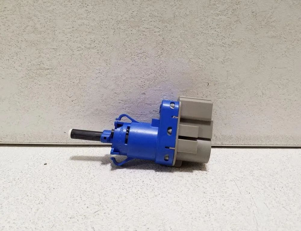 FORD Kuga 2 generation (2013-2020) Датчик тормозной педали 8T4T9G854AA 32167408