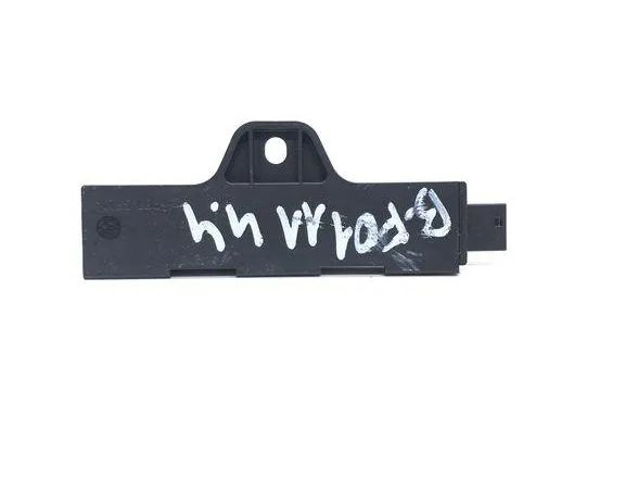 BMW 7 Series F01/F02 (2008-2015) Антена безключового доступу 9220832 32857950