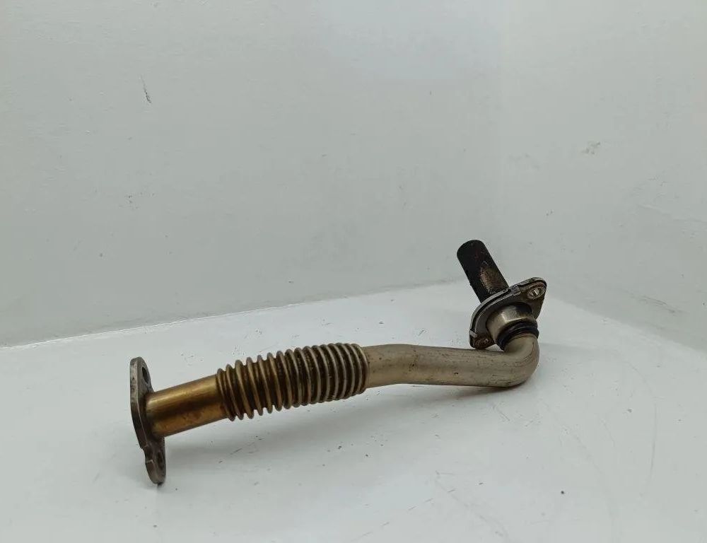 VOLKSWAGEN Golf 8 generation (2019-2023) Трубка рециркуляции отработавших газов 03C131521P 31899370