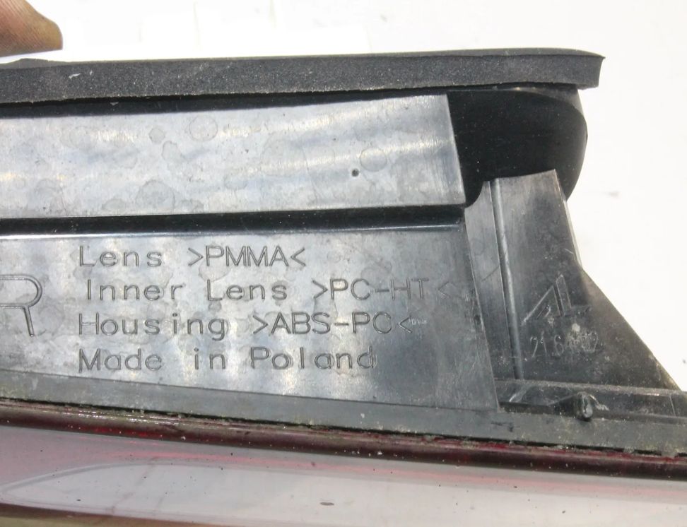 OPEL Astra J (2009-2020) Праве заднє фаркопне світло 1090098 11756147