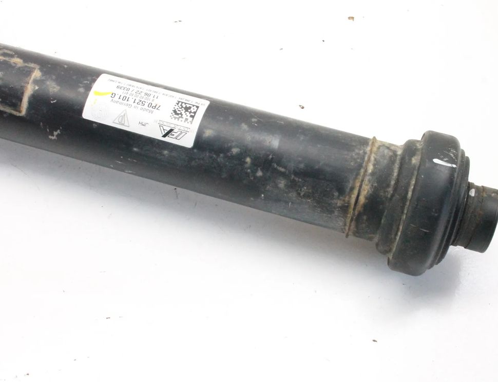 VOLKSWAGEN Touareg 2 generation (2010-2018) Кардан 7P0521101G 29532530