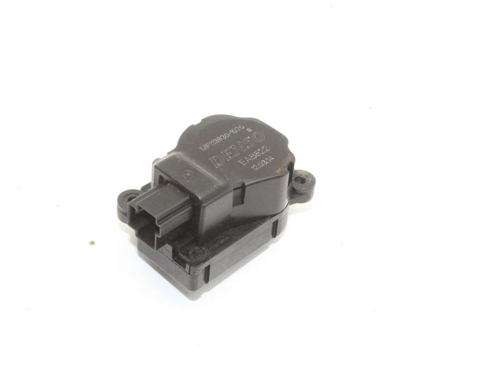 LAND ROVER Discovery 4 generation (2009-2016) Клапаны управления внутренним подогревом MF113930-1070 30368854