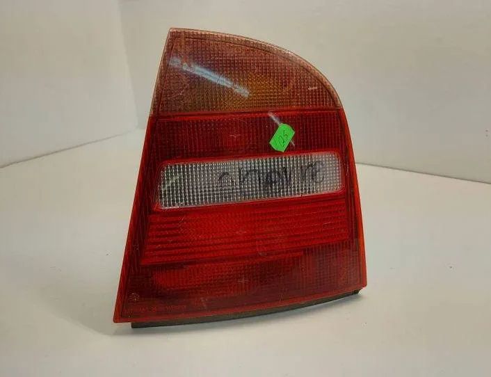 SKODA Octavia 1 generation (1996-2010) Фонарь задний правый 1U6945112,1U6945096 24422695