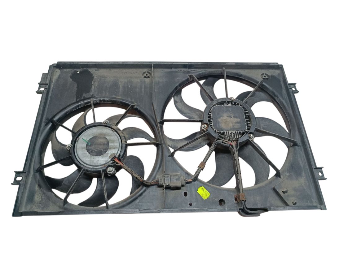 SKODA Octavia 2 generation (2004-2013) Дифузорний вентилятор 1K0121207T 33107188