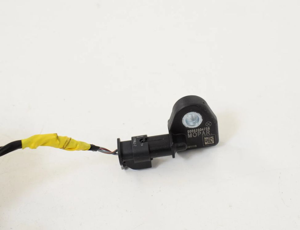 FIAT Tipo 2 generation (2015-2024) Датчик удара передний левый 00052004759 10633069