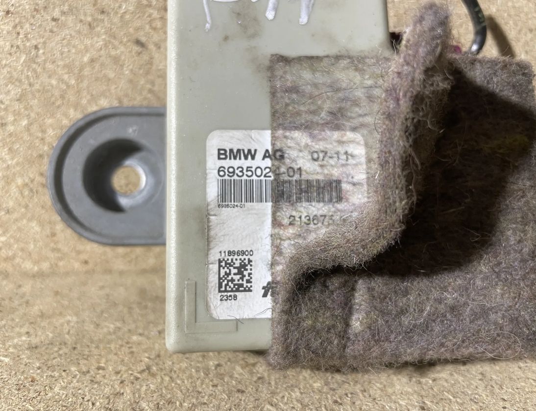 BMW 5 Series F10/F11 (2009-2017) Антенна 6935024-01 30401321