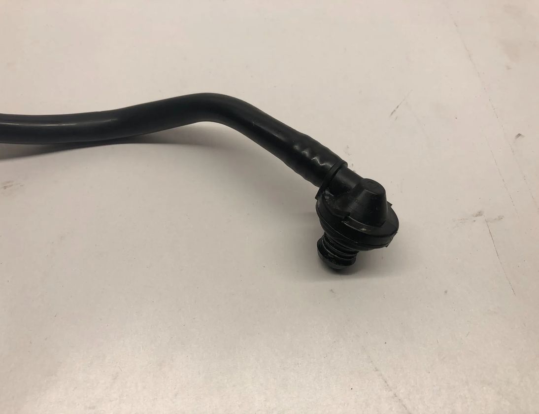 BMW 2 Series F22/F23 (2013-2020) Вакуумна трубка 7613026 13465246