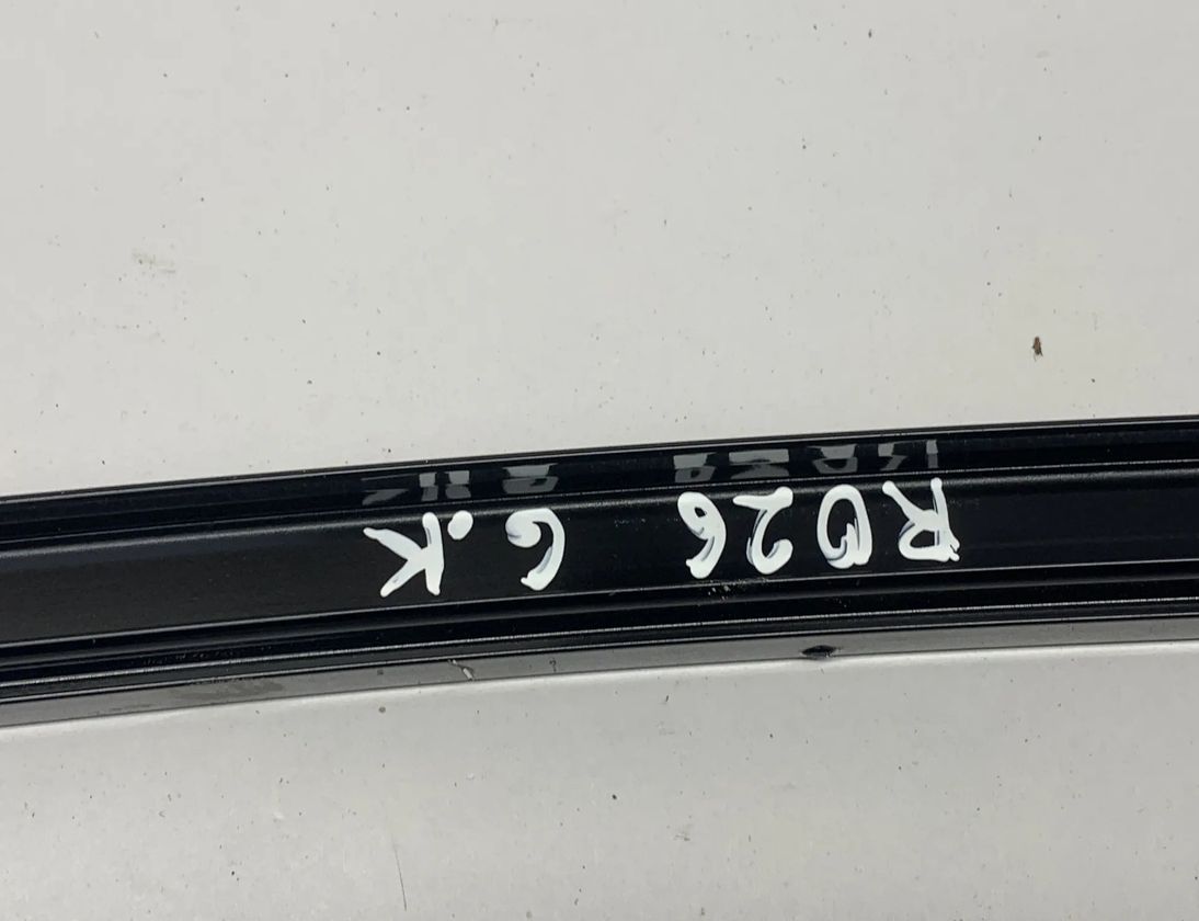 MERCEDES-BENZ M-Class W166 (2011-2015) Стеклоуплотнитель задней левой двери A1667300119 14314051