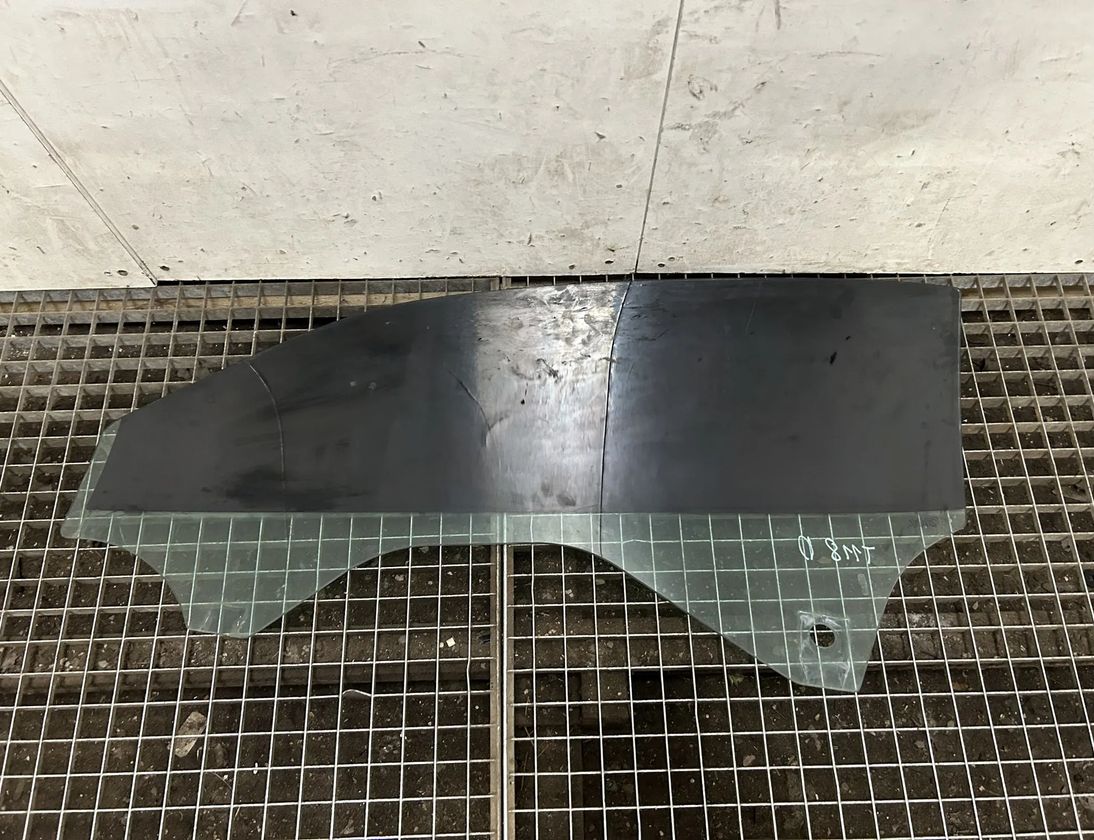 CHEVROLET Camaro 6 generation (2015-2024) Скло правої передньої двері 43R-001237,84053542,43R001237 27574738