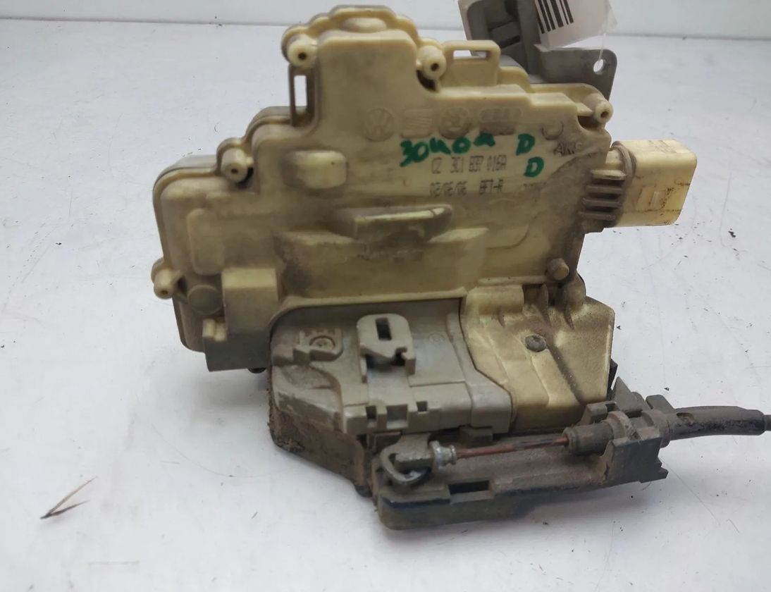 VOLKSWAGEN Passat B6 (2005-2010) Замок двери передний правый 3C1837016A 22491067