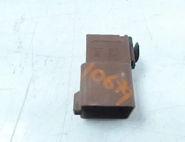 CITROËN C4 Picasso 2 generation (2013-2018) Реле 17325003001 22816015