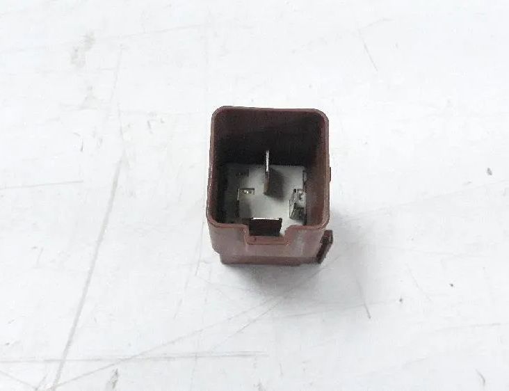 CITROËN C4 Picasso 2 generation (2013-2018) Реле 17325003001 22816015