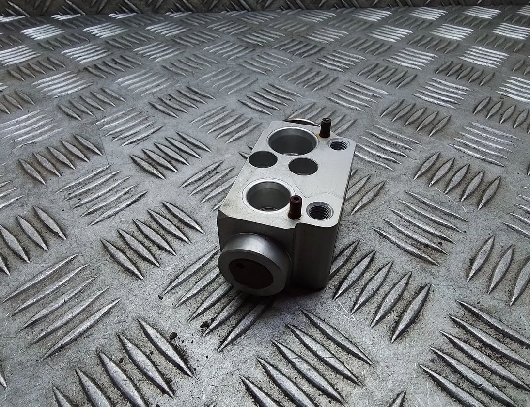 BMW 1 Series E81/E82/E87/E88 (2004-2013) КЛАПАН РАСШИРЕНИЯ КОНДИЦИОНЕРА ВОЗДУХА 6981484,698148401,64116981484,6411698148401 24322803