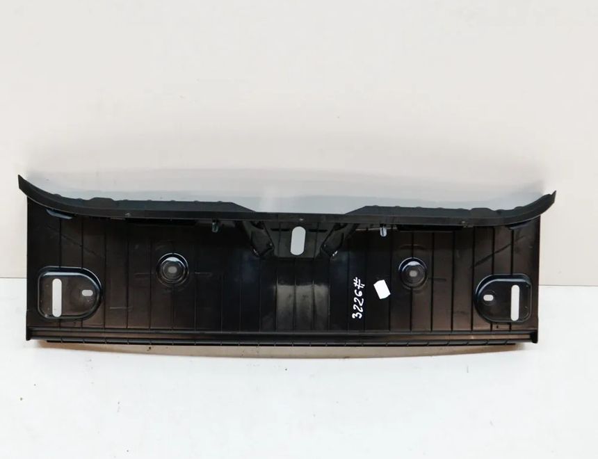 BMW 2 Series F22/F23 (2013-2020) Накладка замка багажника 7296038 13724148