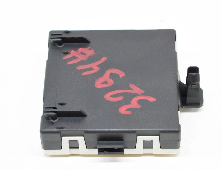 MERCEDES-BENZ C-Class W205/S205/C205 (2014-2023) Блок керування задніми правими дверима A2229015903,A2229002112,A2229025411,A2-C745-2880-7-00 13855219