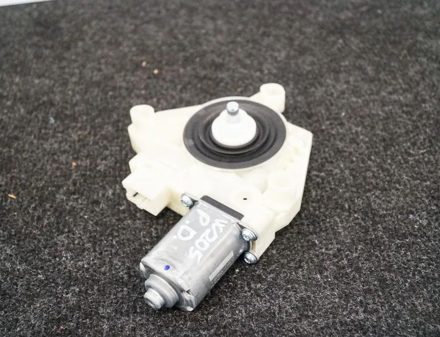 MERCEDES-BENZ C-Class W205/S205/C205 (2014-2023) Мотор керування вікном передньої правої двері A2059060113 2339156