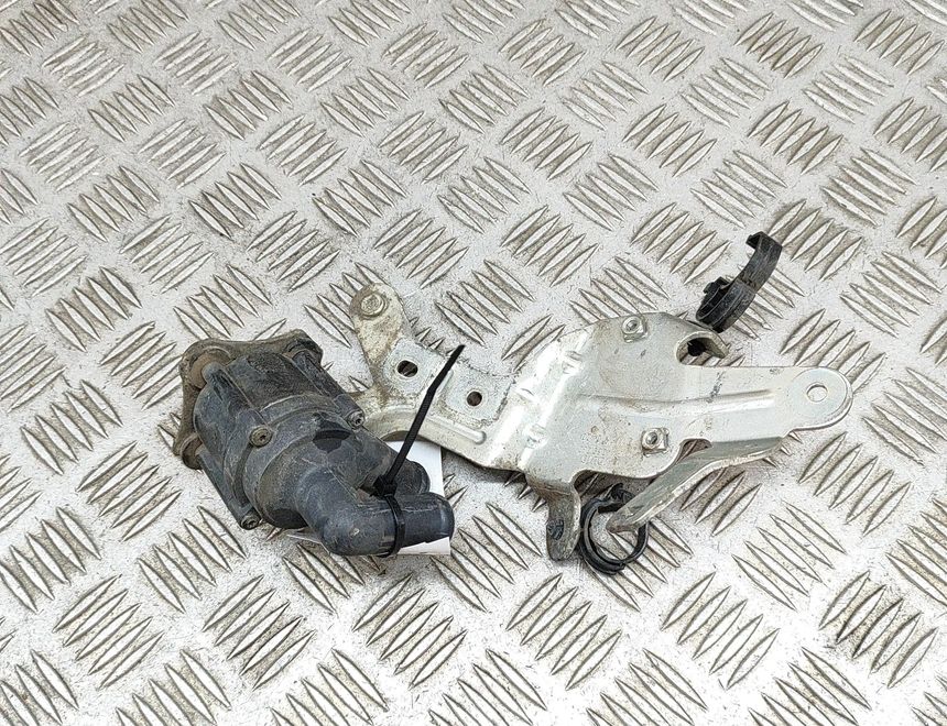 VOLVO V60 2 generation (2018-2023) Моторчик циркуляции охлаждения 31368312,344069030 26390544