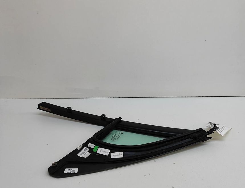 PORSCHE Macan 1 generation (2013-2023) Фортка передней левой двери 95B.845.113,95B845113 26830891