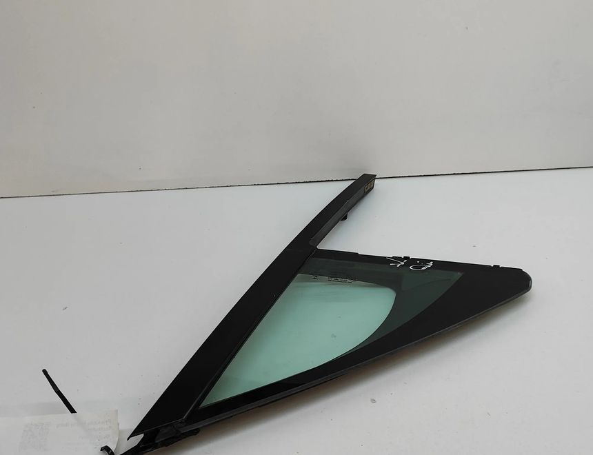 PORSCHE Macan 1 generation (2013-2023) Фортка передней левой двери 95B.845.113,95B845113 26830891