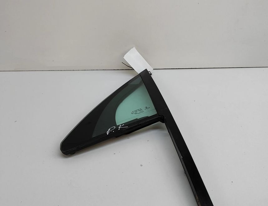 PORSCHE Macan 1 generation (2013-2023) Фортка передней левой двери 95B.845.113,95B845113 26830891