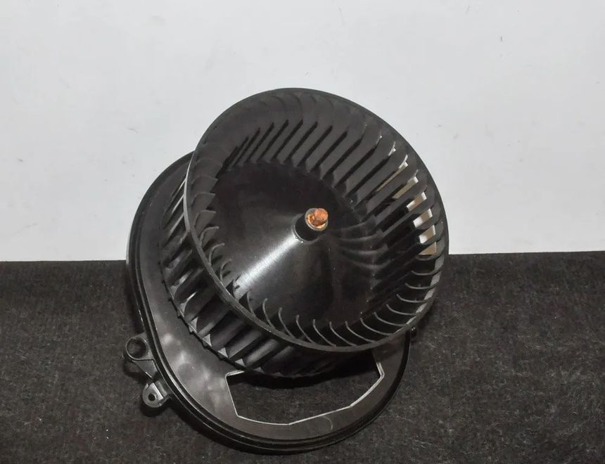 BMW 2 Series F22/F23 (2013-2020) Нагревательный вентиляторный моторчик салона T947775T947769 2771763