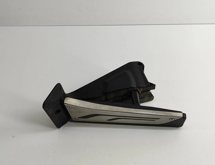 BMW 2 Series F22/F23 (2013-2020) Інші деталі обробки 6889818,8053899,1160421 28821195