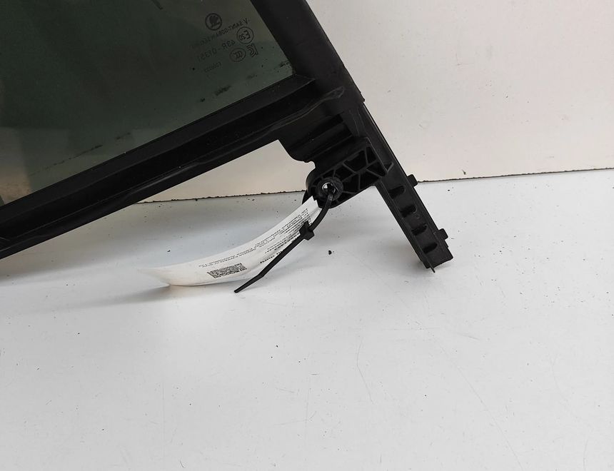 SKODA Enyaq 1 generation (2020-2023) Ліве вікно задніх дверей 5LG845213 29861453