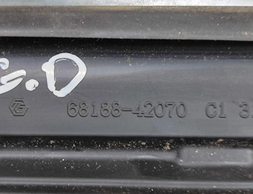 TOYOTA RAV4 5 generation (XA50) (2018-2024) Окно правой задней двери 68188-42070 30303747