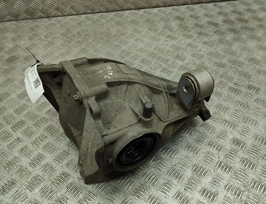 MERCEDES-BENZ E-Class W213/S213/C238/A238 (2016-2024) Задній диференціал A2133510008,A2133510005 30387642