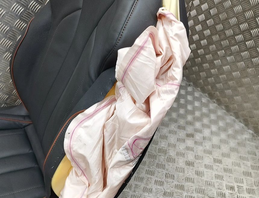 SKODA Enyaq 1 generation (2020-2023) Сиденье переднее правое 5WA881106D 31600342