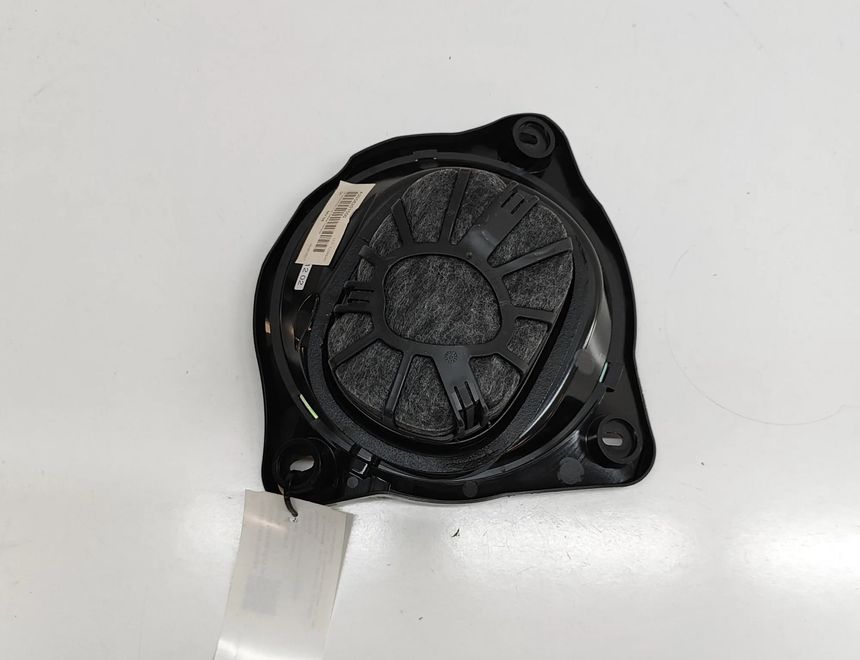 MERCEDES-BENZ GLC 253 (2015-2019) Низкочастотний динамік правого боку A2058201202,A2058201500 31620078