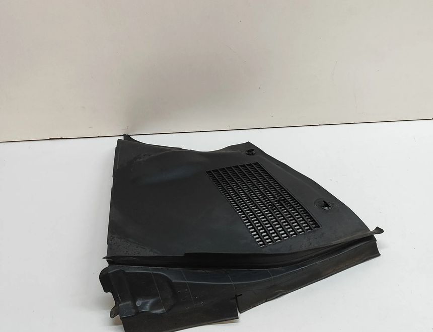 MERCEDES-BENZ C-Class W206 (2021-2023) Обшивка капота склоочисника A2068301600 31776913