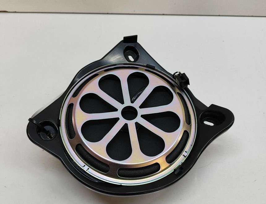 MERCEDES-BENZ C-Class W205/S205/C205 (2014-2023) Гучномовець передніх лівих дверей A2058201600 32030751