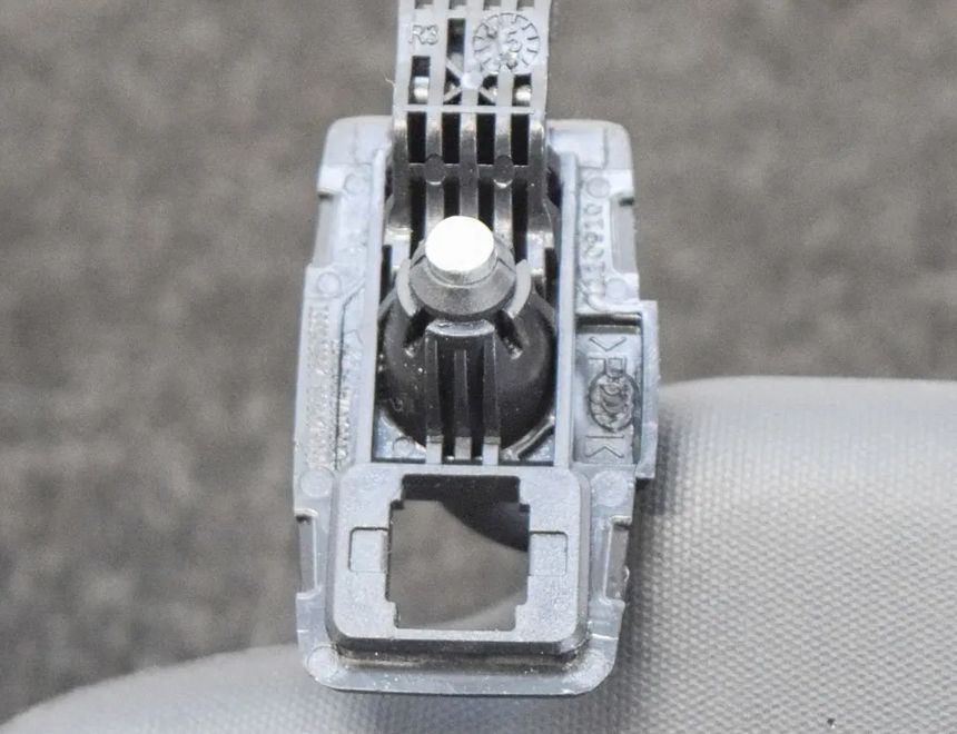 MERCEDES-BENZ GLC 253 (2015-2019) Правий сонцезахисний козирок A2058107404 3879413