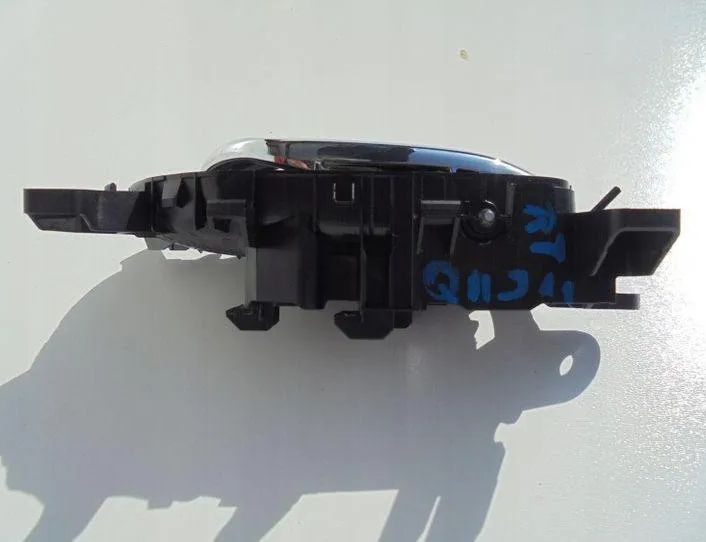 NISSAN Qashqai 2 generation (2013-2023)  Правая задняя внутренняя ручка открытия 806704EA0A 26050602