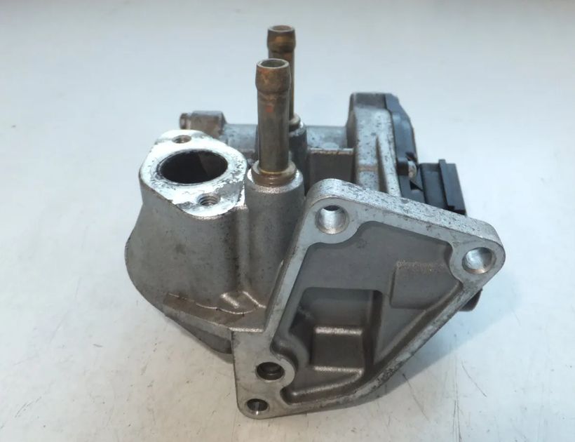 VOLKSWAGEN Passat B6 (2005-2010) Клапан EGR A2C53025941 13743284